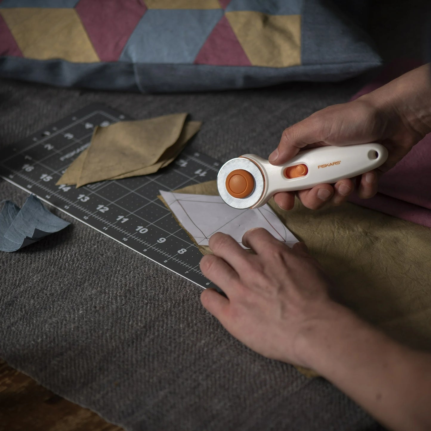 Fiskars 45mm Stick Rotary Cutter, White